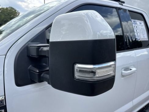 Used 2022 Ford F550 4x4 SuperCab Super Duty image 12