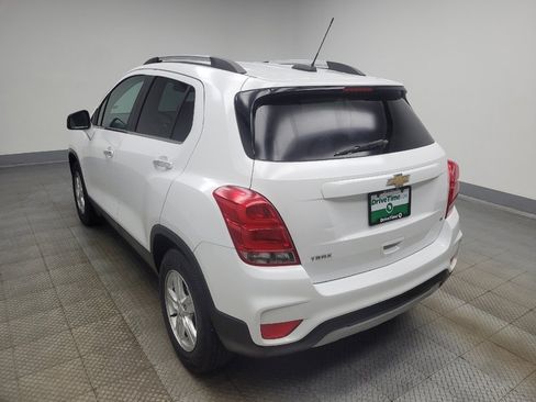 Used 2020 Chevrolet Trax LT w/ LT Convenience Package image 5