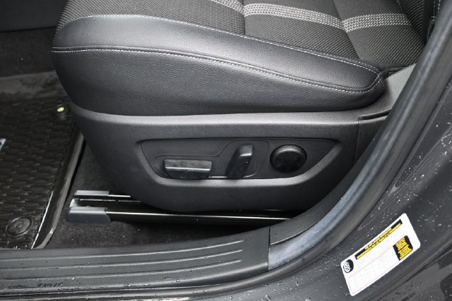 Certified 2024 MAZDA CX-50 AWD 2.5 S w/ Accent Package image 16