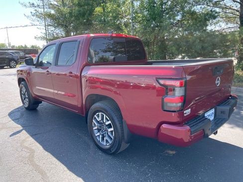 Used 2024 Nissan Frontier SL w/ Technology Package RWD image 3
