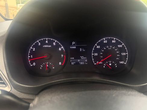 Used 2020 Hyundai Accent SE w/ Cargo Package FWD image 18