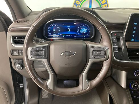 Used 2022 Chevrolet Tahoe Z71 w/ Luxury Package AWD/4WD image 10