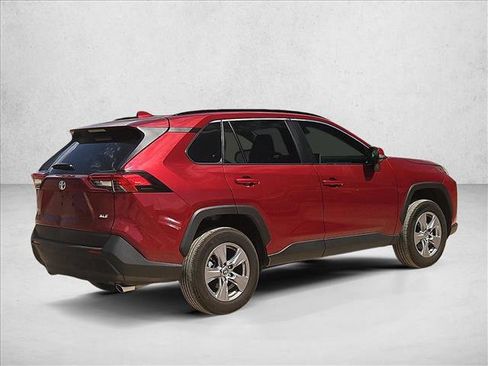 Used 2025 Toyota RAV4 XLE FWD image 5