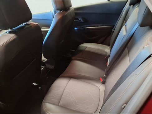 Certified 2022 Chevrolet Trax LT w/ LT Convenience Package image 6