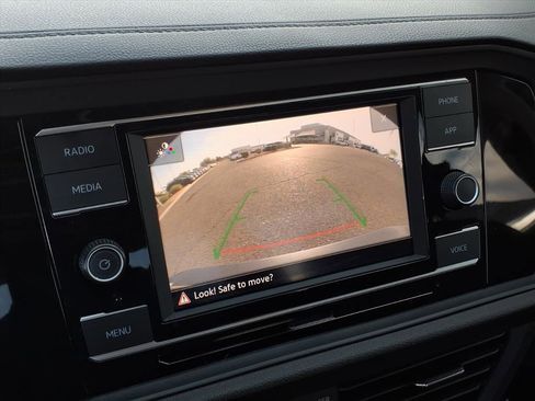 Certified 2023 Volkswagen Jetta S image 29