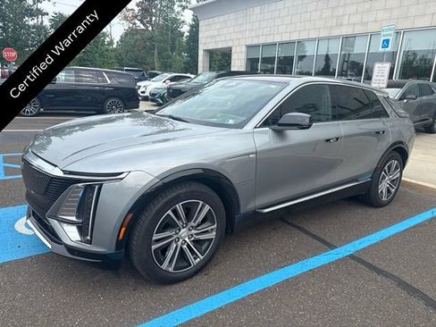 Used 2024 Cadillac Lyriq Luxury AWD/4WD image 11