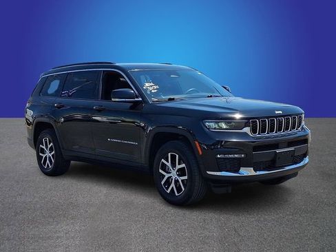 Used 2024 Jeep Grand Cherokee L Limited w/ Luxury Tech Group II AWD/4WD image 3