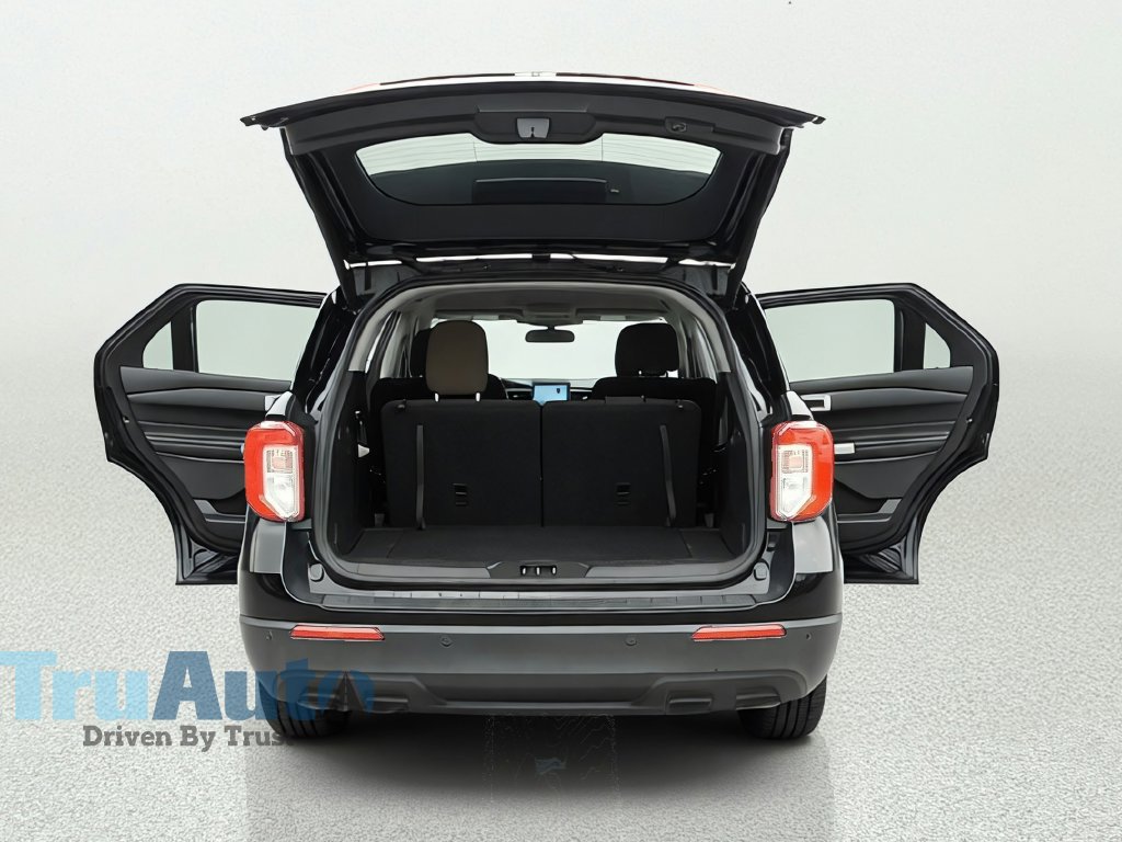 Used 2022 Ford Explorer XLT RWD image 16