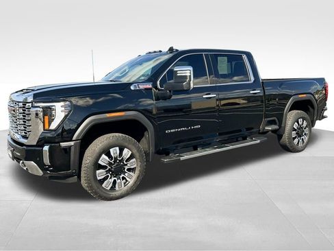 Used 2024 GMC Sierra 2500 Denali image 12