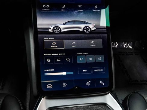 Used 2024 Lucid Air Touring AWD/4WD image 30