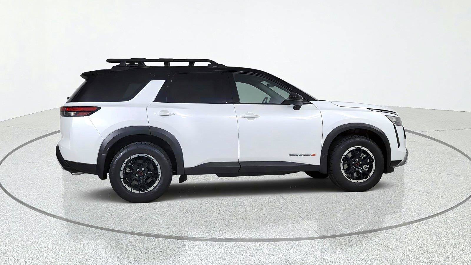 Used 2026 Nissan Pathfinder Rock Creek AWD/4WD image 7