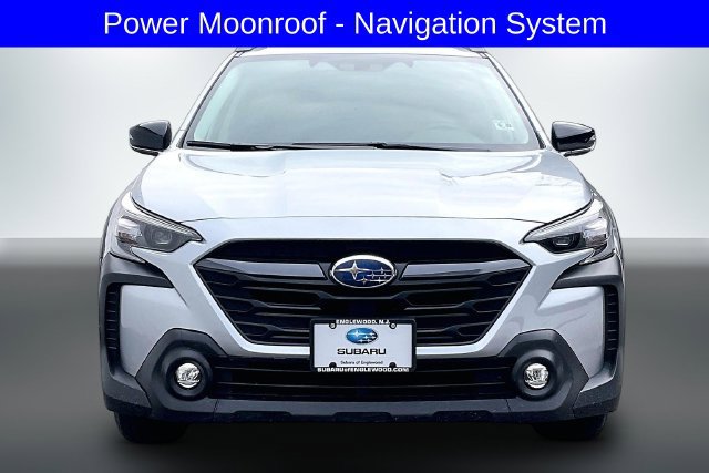 Used 2025 Subaru Outback Premium AWD/4WD image 2