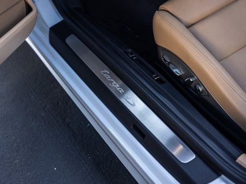 Used 2018 Porsche 911 Targa 4S image 38