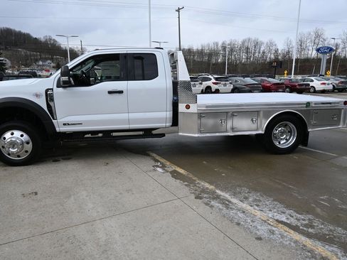 Used 2024 Ford F550 2WD SuperCab Super Duty image 15