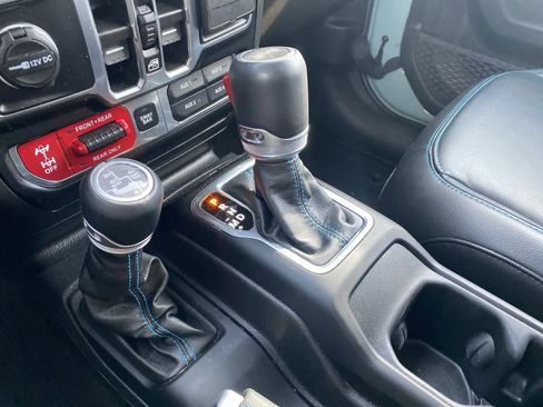 Used 2023 Jeep Wrangler Unlimited Rubicon 4xe w/ Steel Bumper Group image 25