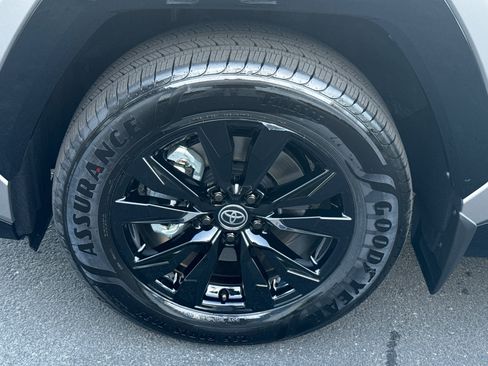 New 2026 Toyota RAV4 SE image 5