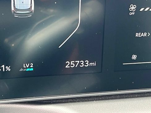 Used 2024 Kia EV9 Light Long Range RWD image 18