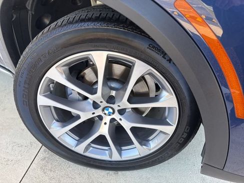 Used 2019 BMW X5 xDrive40i w/ Convenience Package AWD/4WD image 38