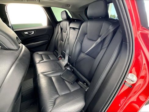 Used 2024 Volvo XC60 B5 Plus w/ Protection Package Premier AWD/4WD image 30