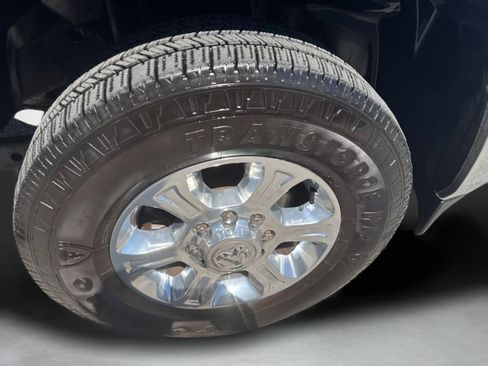 Used 2025 RAM 2500 Big Horn AWD/4WD image 39