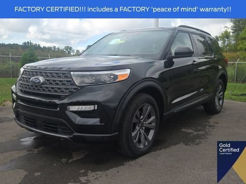 Used 2024 Ford Explorer XLT w/ Equipment Group 202A AWD/4WD image 2