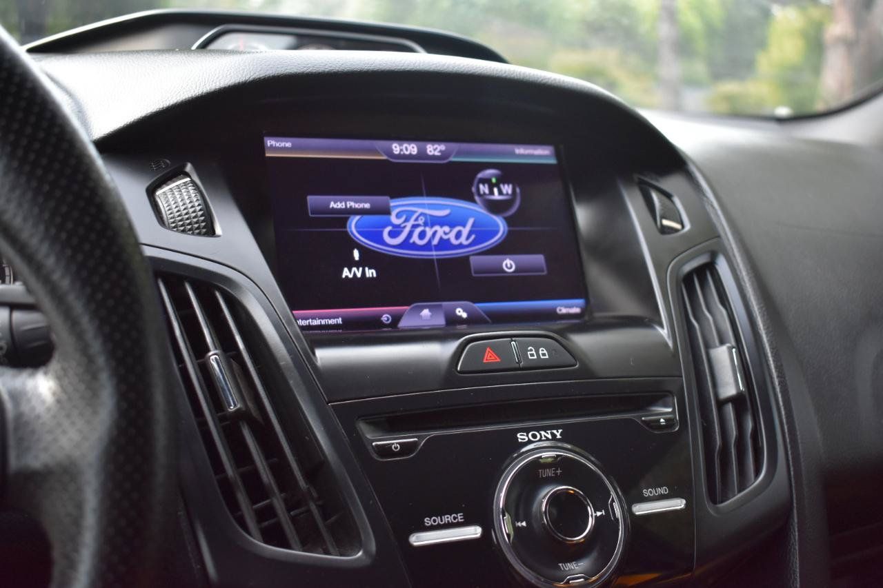 Used 2013 Ford Focus ST FWD image 28