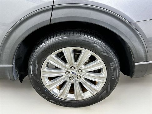 Used 2021 Ford Explorer Limited w/ Equipment Group 301A image 24