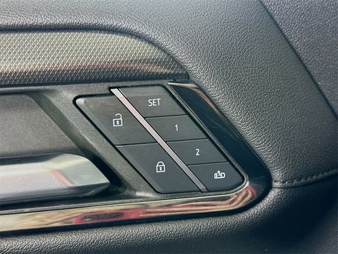 Used 2022 GMC Sierra 1500 AT4 w/ AT4 Preferred Package image 21