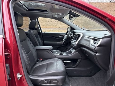 Used 2020 GMC Acadia SLT w/ Premium Package image 28