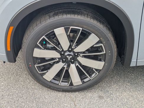 New 2026 Mitsubishi Outlander SEL FWD image 10