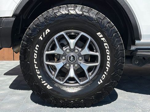 Used 2022 Ford Bronco Badlands image 19