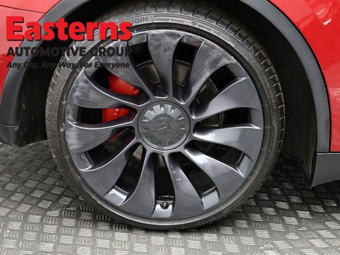 Used 2021 Tesla Model Y Performance image 27