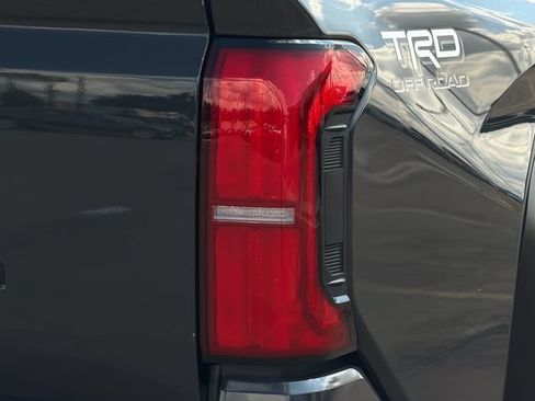 Used 2024 Toyota Tacoma TRD Off-Road AWD/4WD image 29