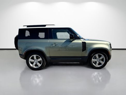 Used 2021 Land Rover Defender 90 First Edition image 6