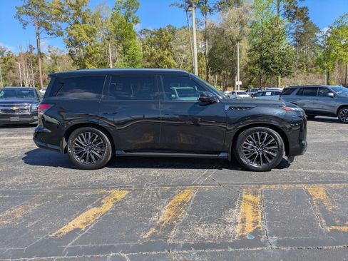 Used 2025 INFINITI QX80 Autograph AWD/4WD image 3