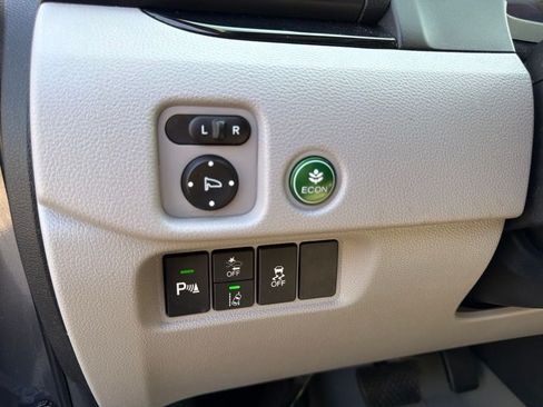 Used 2019 Honda Pilot Touring image 15