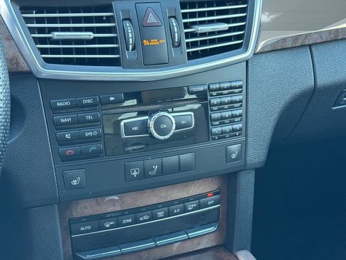 Used 2013 Mercedes-Benz E 350 BlueTEC Sedan image 26