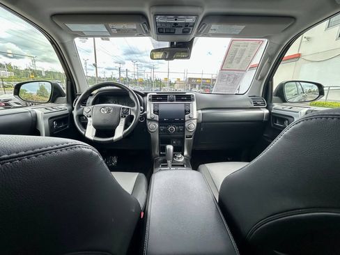 Certified 2024 Toyota 4Runner SR5 Premium w/ Moonroof Package AWD/4WD image 18