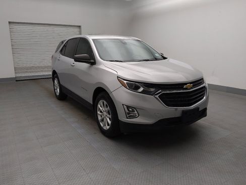 Used 2020 Chevrolet Equinox LS w/ LS Convenience Package image 13