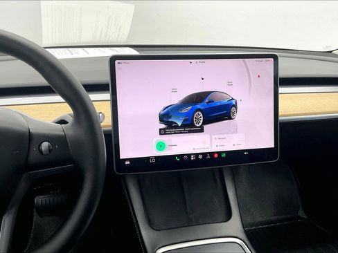 Used 2022 Tesla Model 3 Long Range AWD/4WD image 4