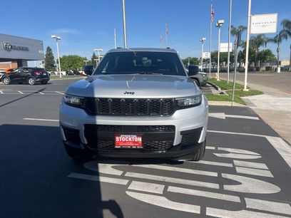 Used 2024 Jeep Grand Cherokee L Laredo