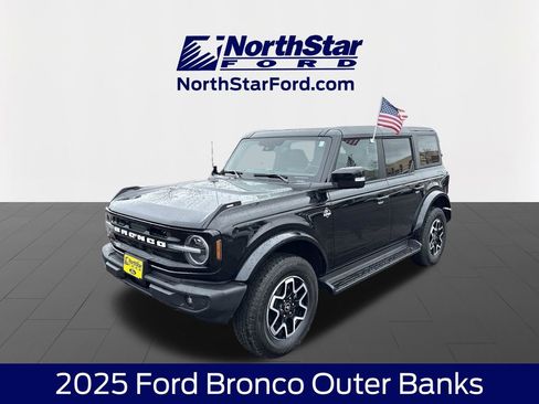Used 2025 Ford Bronco Outer Banks AWD/4WD image 1
