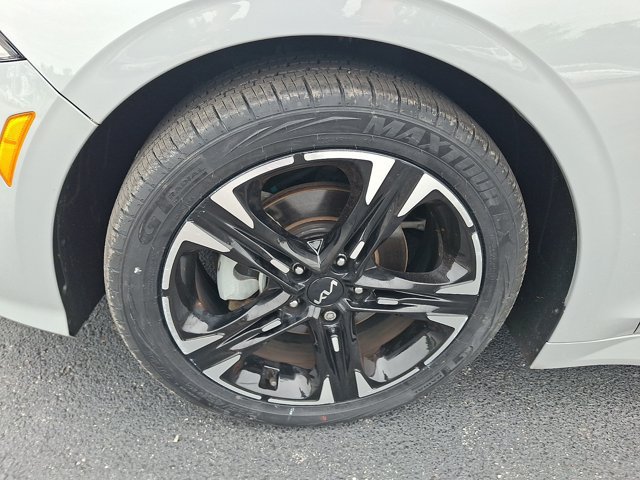 Used 2023 Kia K5 GT-Line w/ GT-Line Premium Package FWD image 4