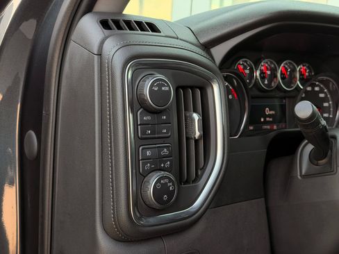 Used 2020 Chevrolet Silverado 1500 RST AWD/4WD image 29