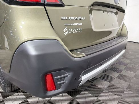Used 2022 Subaru Outback Limited AWD/4WD image 40