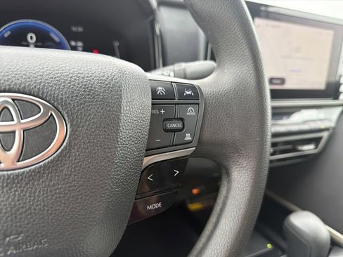 Used 2025 Toyota Camry LE FWD image 23