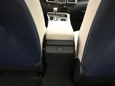 New 2026 Nissan Sentra SL FWD image 21