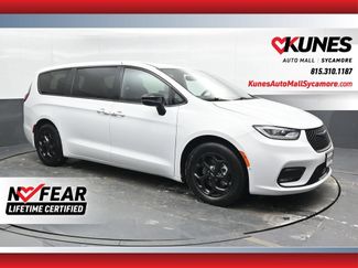 Used 2024 Chrysler Pacifica Limited FWD video 1