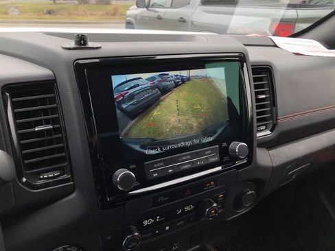 Used 2024 Nissan Frontier PRO-4X w/ Technology Package image 20