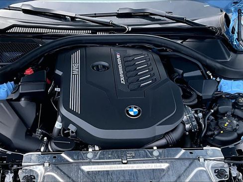 Used 2025 BMW M240i Coupe RWD image 31